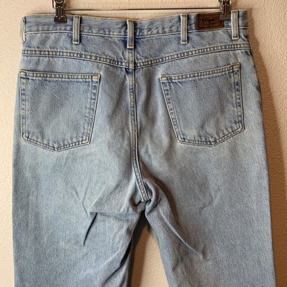 Vintage L.L. Bean Classic Fit Jeans sz 36 x 32 - Picture 3 of 5